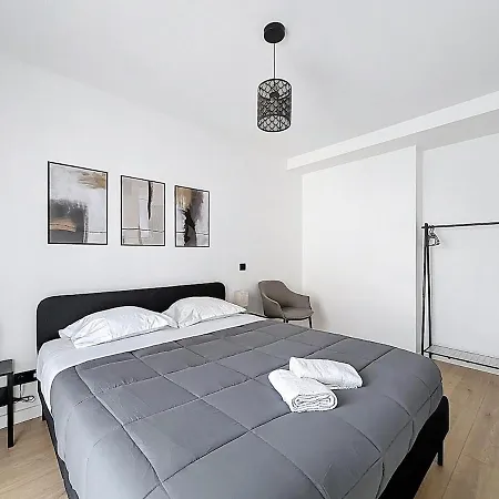 Super T3 Climatise 6 Personnes Montferrand Διαμέρισμα