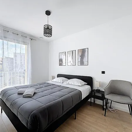 Super T3 Climatisé 6 Personnes Montferrand